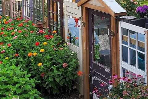 10 Inspiring Garden Fences