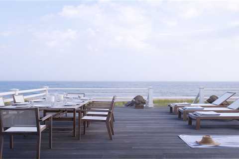 Vincente Wolf Crafts a Beachside Getaway for Ralph Pucci