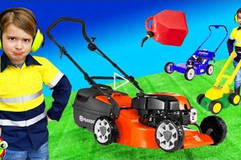 Lawn Mowers for Kids | Learning Yard Work Kids | min min playtime