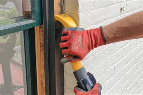 Dust-Free Paint Scraper - Fine Homebuilding