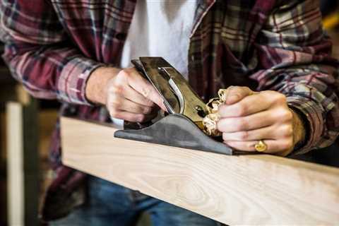 What To Know About Choosing and Using a Hand Plane