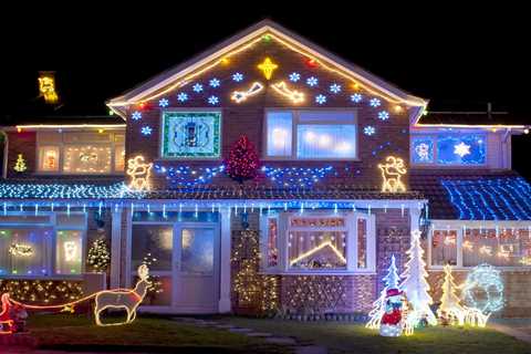 When Should You Take Down Your Christmas Lights?