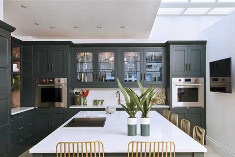 Kitchens With Glass Cabinets