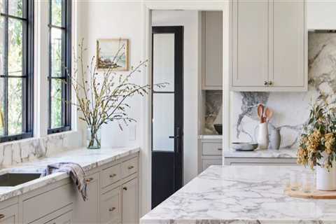 What is the average cost to paint kitchen cabinets?