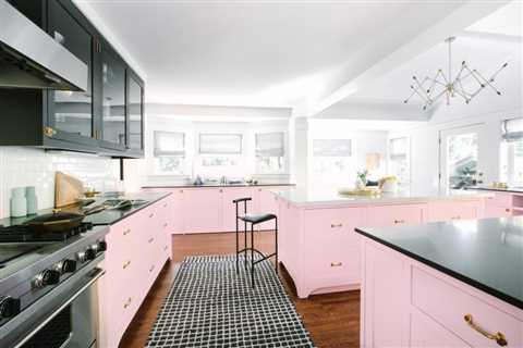 How to Decorate a Pink Kitchen