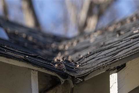 What is the labor cost to repair a leaking roof?