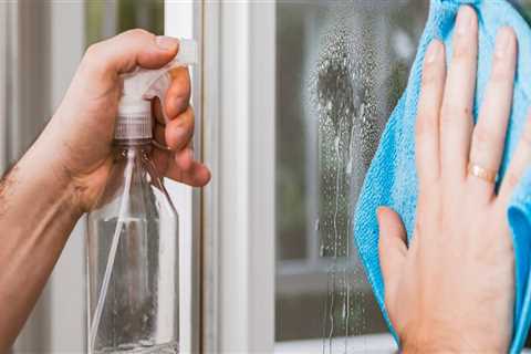 What solution do you use to clean outside windows?
