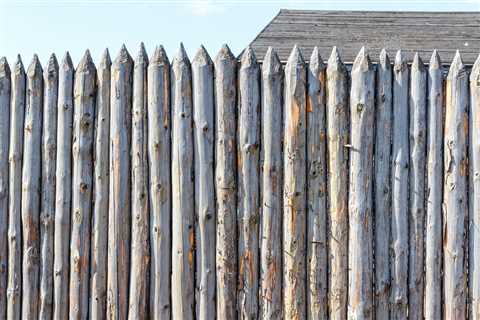 Type of Wood Fence That Lasts the Longest