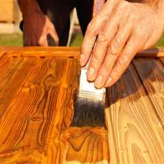 Are wood stain fumes flammable?