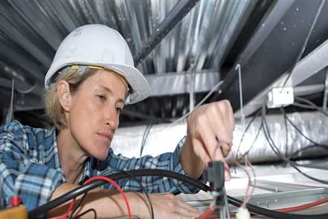 What is the Hourly Rate for an Electrician in Florida?