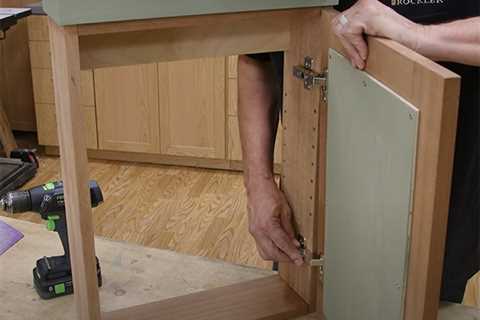 VIDEO: Building a Wall Cabinet – Woodworking | Blog | Videos | Plans