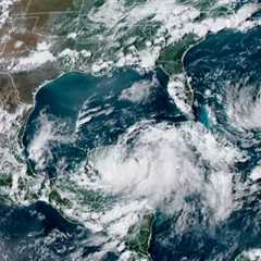 Florida Pool Owners Brace For Potential Category 3 Hurricane