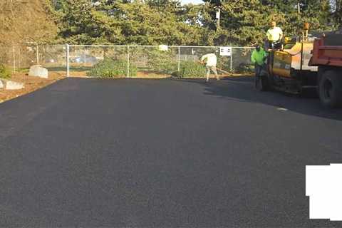 What Time of Year Is Best to Tarmac a Driveway?