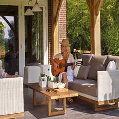 Transform Your Outdoor Oasis: How Residential Painting Services Enhance Deck Construction In..