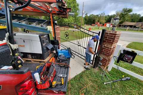 How to Find Reliable Garage Door Repair Services in TX