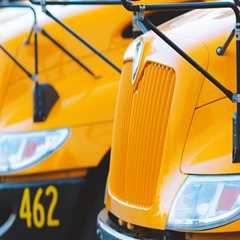 How Bus Charter Services in Greater Dallas Complement Local Moving Companies for Seamless Group..