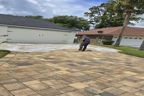 How Humid Conditions in Jacksonville Shorten Paver Lifespan | Yousher