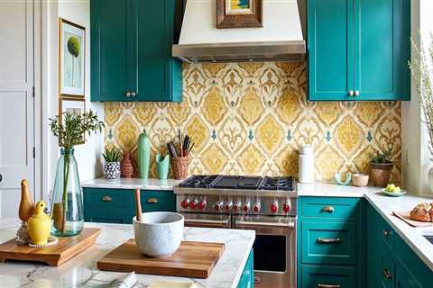 Creative Ways to Refresh Your Cabinets During a Kitchen Remodel
